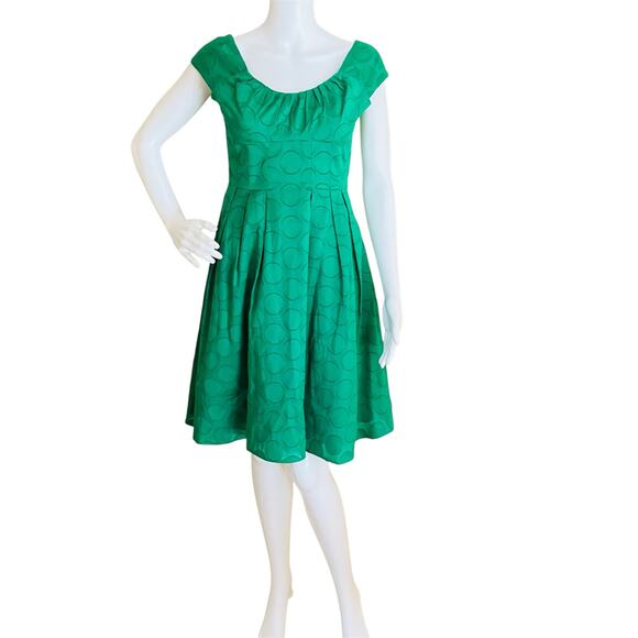 Calvin Klein Fit and Flare Pleated Dress Size 6 Kelly Green Circle Stitch - Picture 1 of 7